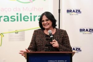 damares-anuncia-diagnostico-de-cancer-em-sessao-no-senado