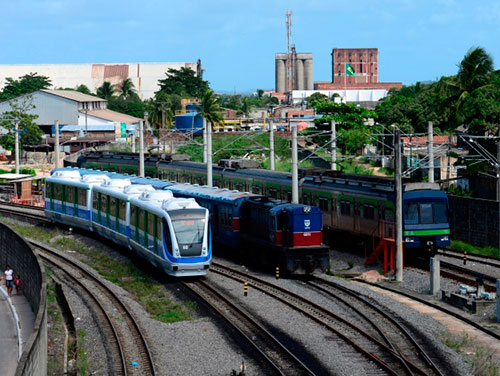 panico-e-transtorno:-linha-sul-do-metro-do-recife-para-apos-curto-circuito-na-rede-aerea