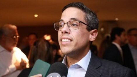 jarbas-filho-ganha-na-justica-o-direito-de-voltar-a-ser-lider-do-mdb-na-alepe