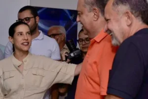 raquel-lyra-participa-de-almoco-oferecido-por-sebastiao-oliveira-em-serra-talhada