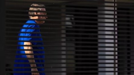 bolsonaro-acompanha-primeiro-dia-de-julgamento-do-golpe-ao-lado-de-carlos-e-jair-renan