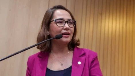 grupo-de-joao-campos-perde-novamente:-tjpe-cassa-liminar-e-debora-almeida-reassume-lideranca-do-psdb-na-alepe