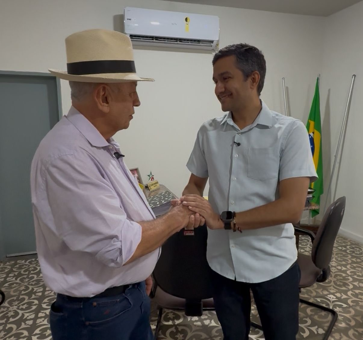 prefeito-de-tabira-recebe-empresario-do-grupo-pajeu-nordeste-que-anuncia-investimento-de-r$-13-milhoes-e-mais-de-130-empregos-para-a-cidade