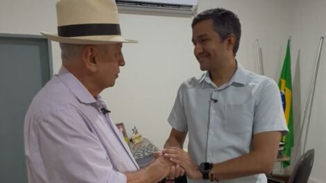 prefeito-de-tabira-recebe-empresario-do-grupo-pajeu-nordeste-que-anuncia-investimento-de-r$-13-milhoes-e-mais-de-130-empregos-para-a-cidade