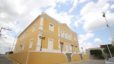 prefeitura-de-flores-anuncia-concurso-publico;-confira-data-de-lancamento-do-edital