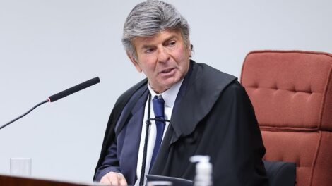 fala-de-fux-cai-como-uma-luva-nas-maos-de-trump