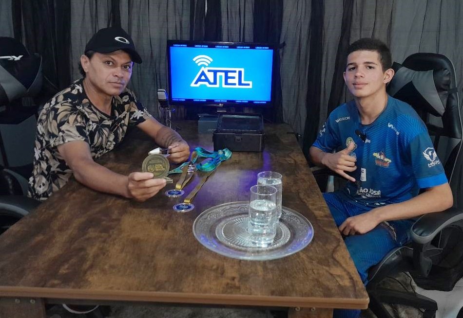 medalhista-carnaibano-de-14-anos,-campeao-de-wrestling-participou-do-podcast-lingua-afiada