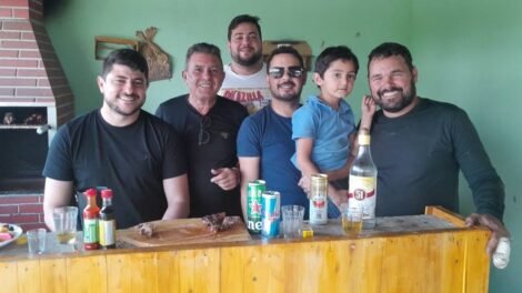 carnaiba:-demir-de-lula-celebra-data-nova-ao-lado-da-familia-e-amigos