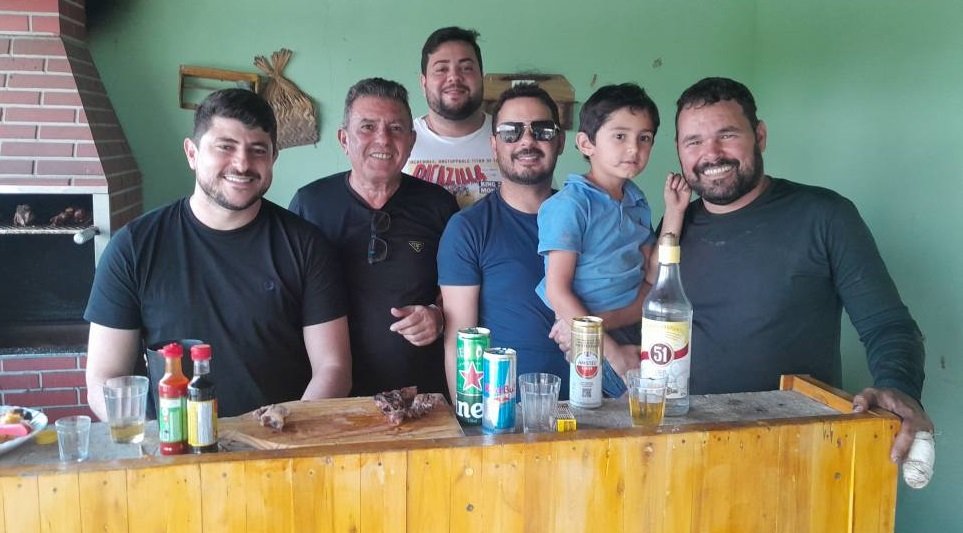 carnaiba:-demir-de-lula-celebra-data-nova-ao-lado-da-familia-e-amigos