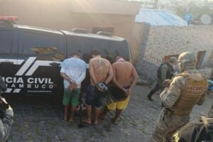 policia-deflagra-operacao-cartuccia-com-mandados-cumpridos-em-limoeiro,-feira-nova,-bom-jardim-e-no-recife