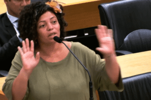 dani-portela-rebate-criticas-a-curso-de-medicina-da-ufpe-para-assentados-da-reforma-agraria