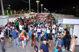 publico-lota-praca-de-eventos-na-segunda-noite-da-5a-expocarnaiba