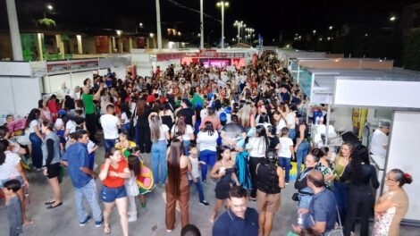 publico-lota-praca-de-eventos-na-segunda-noite-da-5a-expocarnaiba