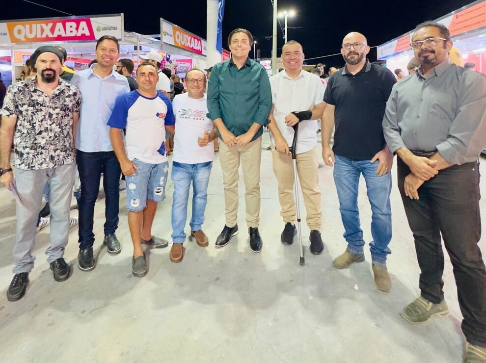 em-carnaiba,-marconi-santana-prestigia-a-5a-feira-de-negocios-(expocarnaiba)