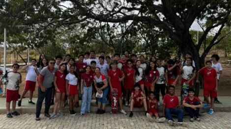 alunos-da-escola-monteiro-lobato-vivenciaram-aula-pratica-sobre-esportes-radicais-no-parque-florestal-de-iguaracy