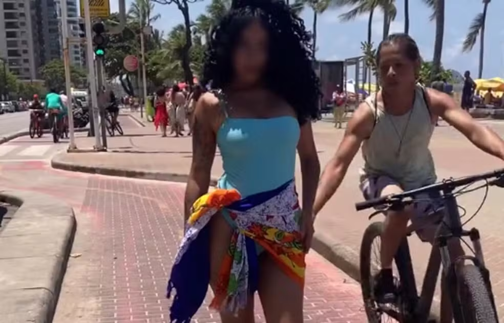 modelo-tem-nadegas-tocadas-por-ciclista-durante-sessao-de-fotos-em-boa-viagem;-assedio-foi-filmado
