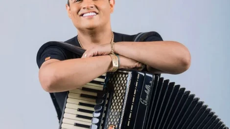 tarcisio-do-acordeon-e-forro-pegado-se-apresentam-nesta-quarta-em-quixaba-na-festa-de-34-anos-da-cidade