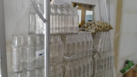 policia-civil-fecha-fabrica-clandestina-de-bebidas-no-recife-e-prende-dois-homens-em-flagrante