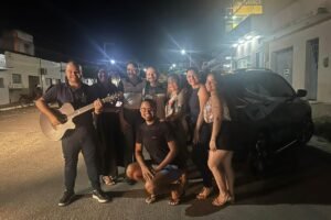 eti-romero-augusto-vilar-dantas-realiza-serenata-em-homenagem-aos-professores