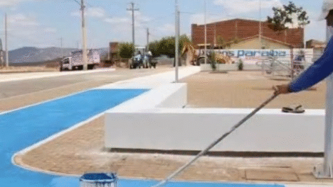 trabalhadores-da-manutencao-de-pracas-estao-ha-tres-meses-sem-receber-em-afogados-da-ingazeira,-diz-blog