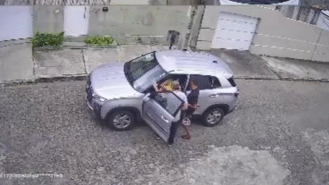 homem-e-preso-apos-tentativa-de-fuga-por-telhados-durante-operacao-contra-roubos-de-veiculos-no-recife