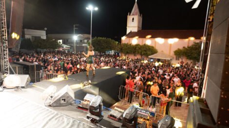 grande-publico-marca-a-segunda-noite-da-55a-festa-dos-romeiros-de-solidao