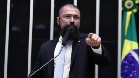 deputado-defende-separar-pais-em-brasil-do-norte-e-brasil-do-sul