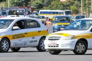 governo-volta-atras-na-decisao-sobre-fim-das-aulas-na-autoescola