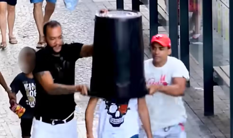 influenciador-rafael-chocolate-e-condenado-a-pagar-quase-r$-50-mil-por-“pegadinhas”-gravadas-no-centro-do-recife