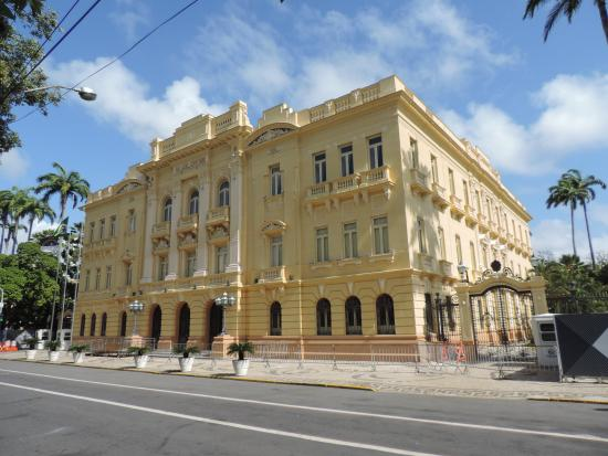 governo-de-pernambuco-reabre-inscricoes-para-concurso-publico-com-reserva-de-vagas-para-grupos-etnico-raciais