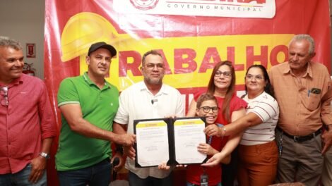 tabira:-mais-investimentos-para-o-campo:-prefeitura-autoriza-licitacao-de-passagens-molhadas-e-anuncia-nova-rocadeira