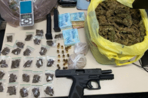 policia-prende-dois-suspeitos-de-homicidios-e-trafico-em-operacao-no-recife