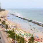 homem-e-morto-a-tiros-na-areia-da-praia-de-boa-viagem,-no-recife