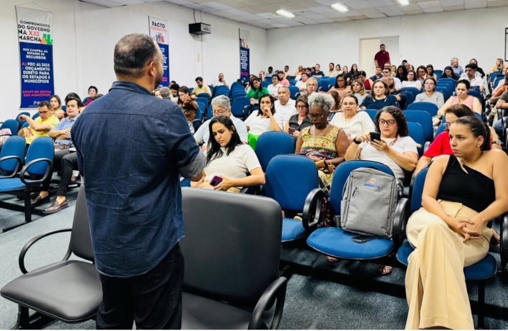amupe-conclui-primeiro-dia-da-capacitacao-transferegov,-em-recife