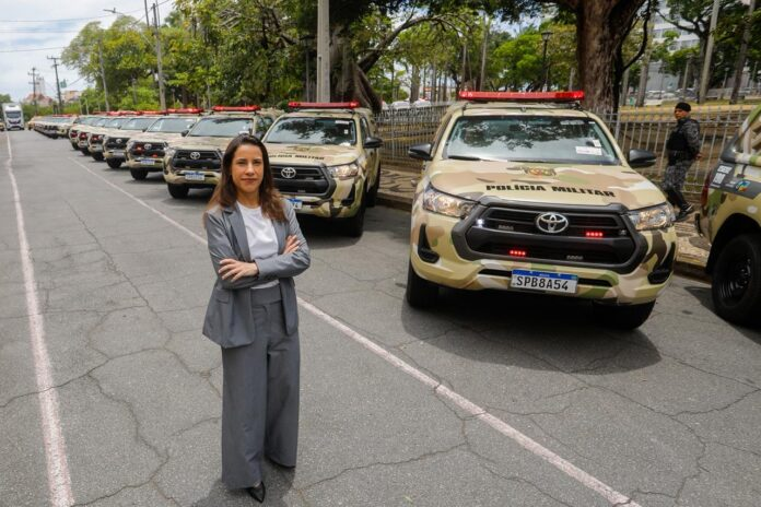raquel-lyra-entrega-helicoptero,-drones-e-armamento-em-novo-investimento-na-seguranca-de-pernambuco