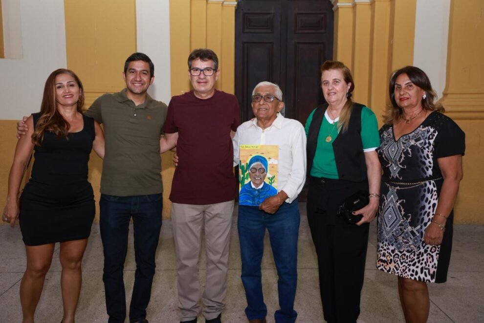 tabira:-flavio-marques-anuncia-que-poesia-popular-entrara-no-curriculo-das-escolas-municipais-em-2026