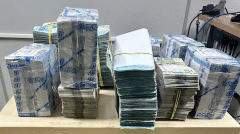 dupla-e-flagrada-com-r$-1,5-milhao-em-especie-no-recife-e-presa-pela-policia-federal