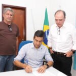 prefeito-de-tabira-sanciona-lei-que-regulamenta-apreensao-e-destinacao-de-animais-soltos-nas-vias-publicas