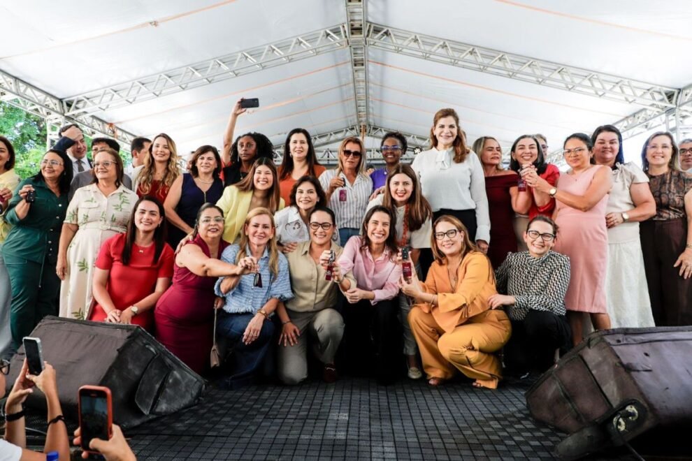 raquel-lyra-entrega-182-veiculos-para-a-rede-municipal-de-politicas-para-mulheres 