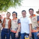 kaio-manicoba-recebe-raquel-lyra-na-67a-missa-do-vaqueiro-de-floresta