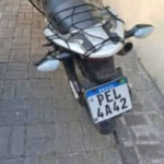 motocicleta-roubada-e-recuperada-e-trio-e-detido-com-drogas-e-dinheiro-em-operacao-no-recife