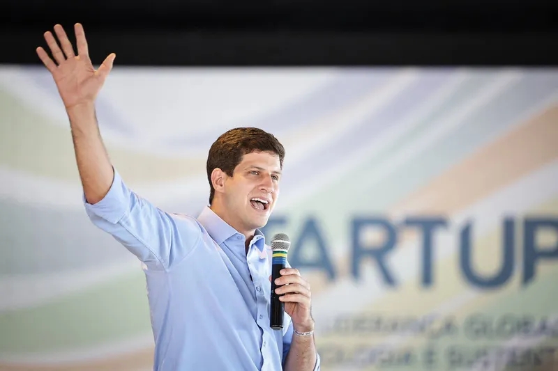 joao-campos-reage-a-pedido-de-impeachment-e-acusa-oposicao-de-oportunismo-eleitoral