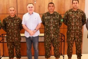 prefeito-zeca-cavalcanti-recebe-comando-do-tiro-de-guerra-de-arcoverde-e-reforca-parceria-institucional