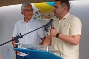 ao-lado-de-adelmo-santos,-artur-amorim-diz-que-“com-grupo-unido,-nao-tem-pra-ninguem