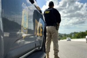 policial-rodoviario-federal-cai-de-viaduto-durante-abordagem-na-caxanga