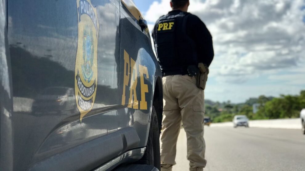 policial-rodoviario-federal-cai-de-viaduto-durante-abordagem-na-caxanga