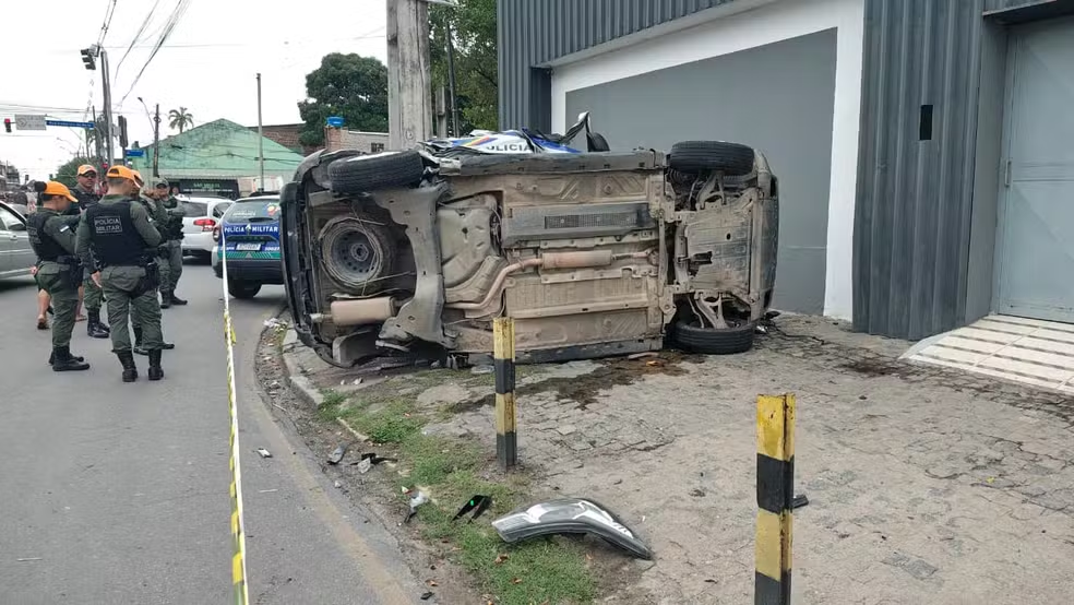 policial-morre-apos-viatura-da-pm-colidir-com-poste-durante-ocorrencia