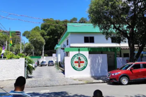 mulher-e-morta-a-tiros-pelo-companheiro-no-ibura;-suspeito-comete-suicidio-apos-o-crime