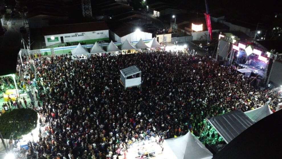 brejinho-abre-festa-de-janeiro-com-multidao-e-celebra-94-anos-de-tradicao