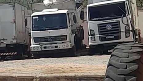 caminhao-da-coleta-de-serra-talhada-se-envolve-em-acidente-na-pe-320-em-afogados-da-ingazeira